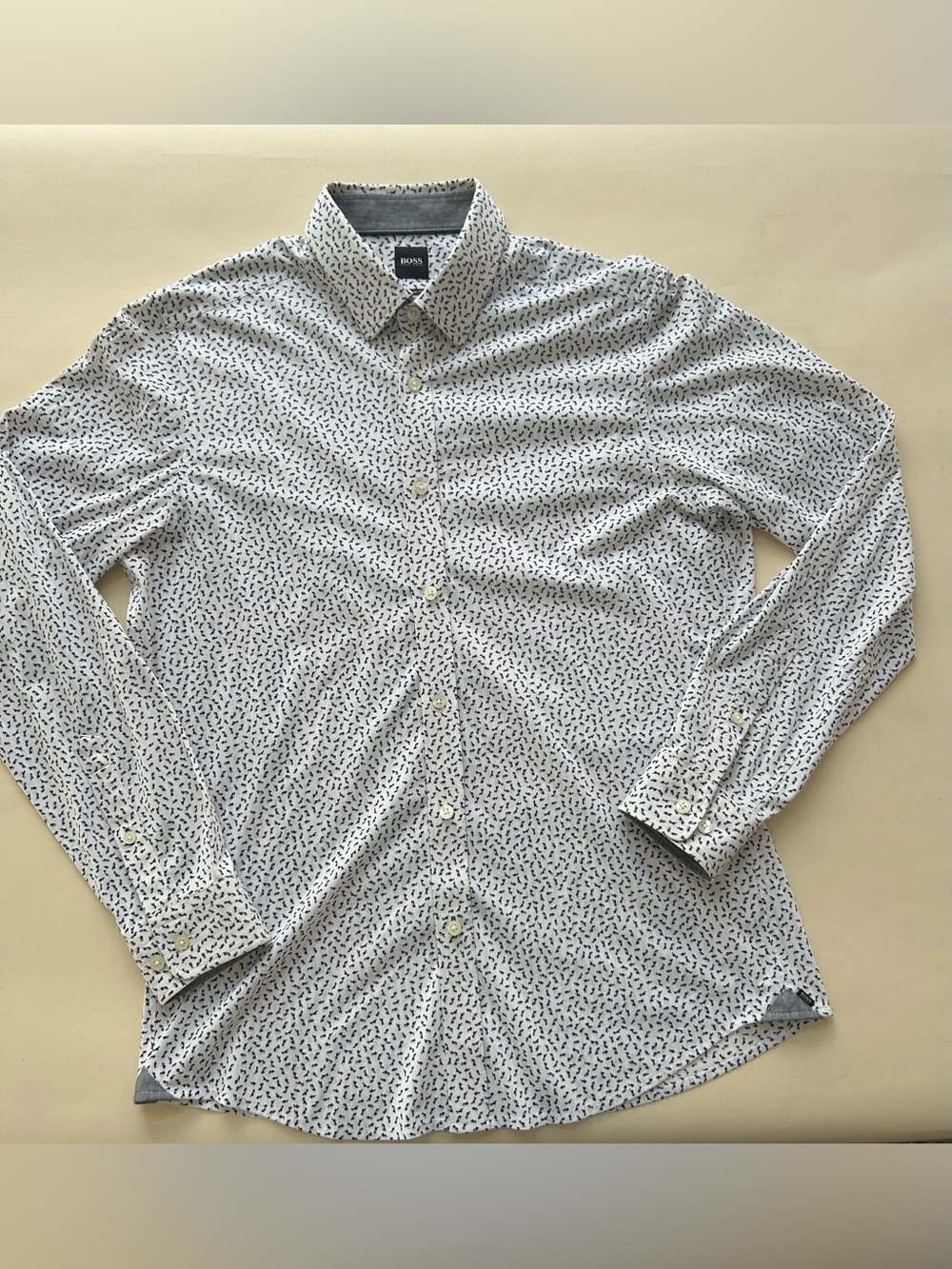 Hugo Boss regular fit White Button-Down Shirt with Black Micro Print size L